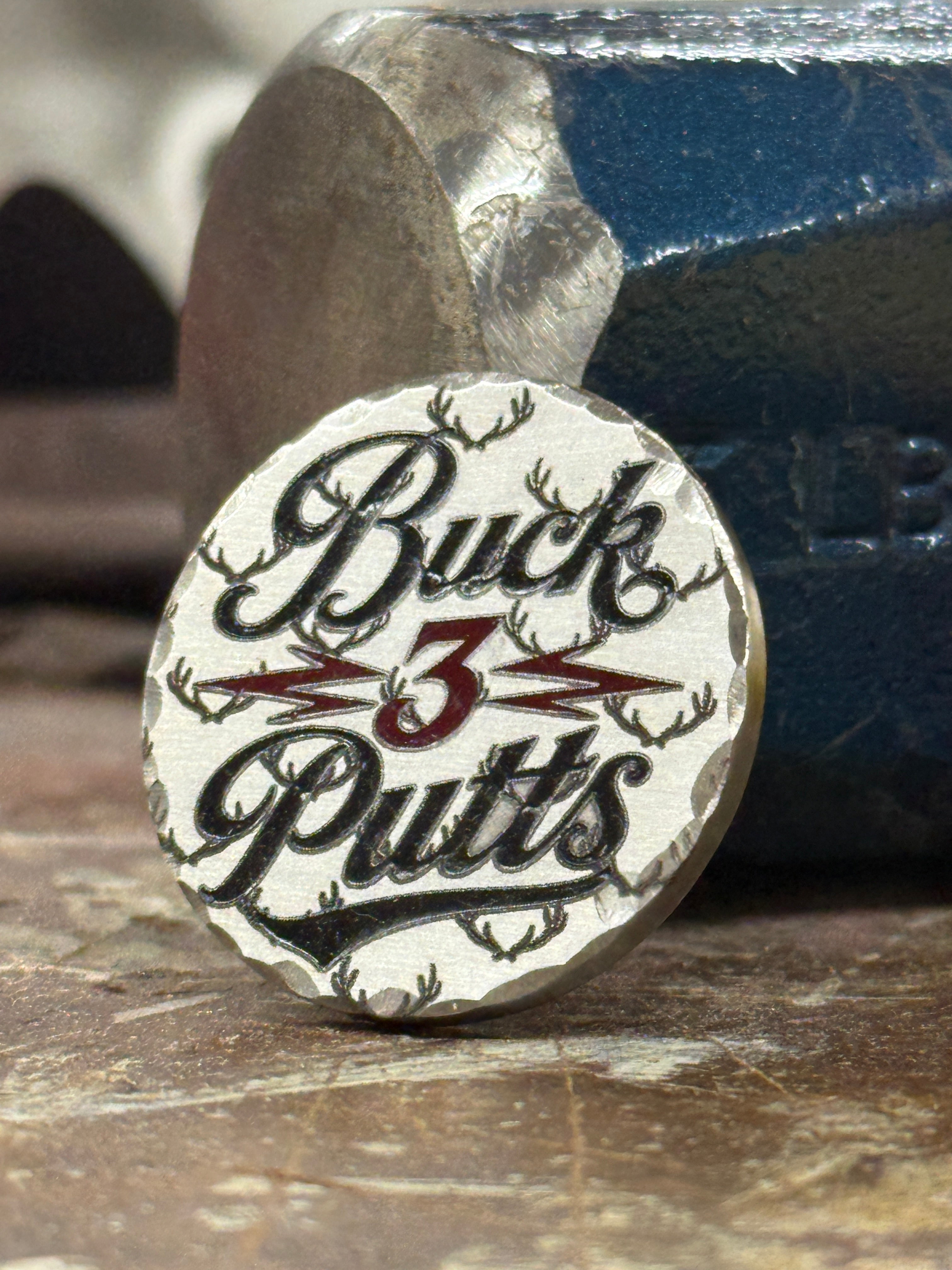 Buck 3 Putts Ball Marker